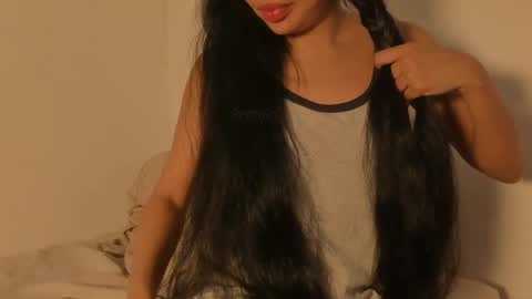 Snapshot of petitgirl_ chatting on 03/09/25, 04:55  J A S S  online show from 03/09/25, 04:55