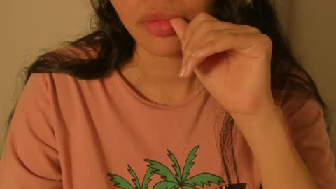 Snapshot of petitgirl_ chatting on 03/12/25, 06:07  J A S S  online show from 03/12/25, 06:07