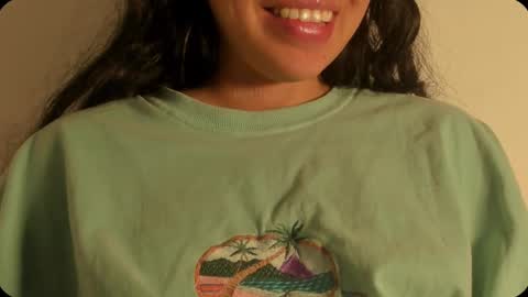 Snapshot of petitgirl_ chatting on 09/20/25, 12:11  J A S S  online show from 09/20/25, 12:11