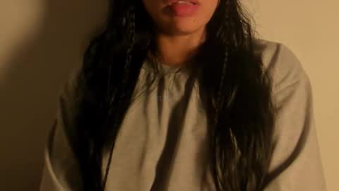 Snapshot of petitgirl_ chatting on 09/26/25, 01:20  J A S S  online show from 09/26/25, 01:20