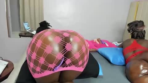 Cayennee online show from 03/19/26, 03:32