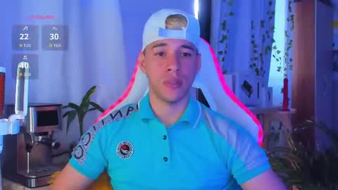 Snapshot of petter_coleman chatting on 06/16/26, 10:12 Petter Coleman online show from 06/16/26, 10:12