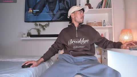 Pettercat online show from 11/19/25, 03:39