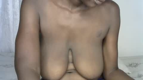 pettite_cora1 online show from 11/19/25, 05:46