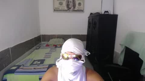 petty_boy777 online show from 05/01/26, 10:20