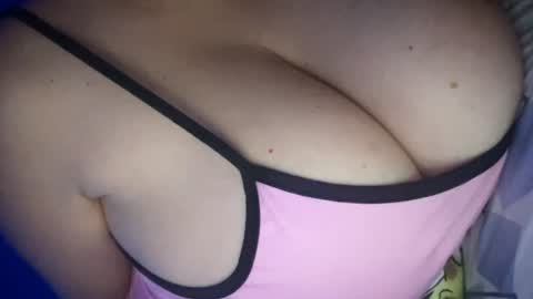 Snapshot of peular chatting on 06/20/26, 09:17 peular online show from 06/20/26, 09:17