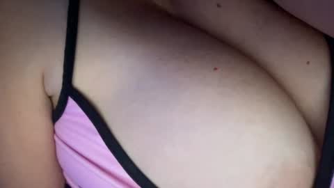 Snapshot of peular chatting on 07/11/26, 08:55 peular online show from 07/11/26, 08:55