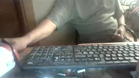 Snapshot of peyo873996 chatting on 05/24/26, 07:30 peyo873996 online show from 05/24/26, 07:30