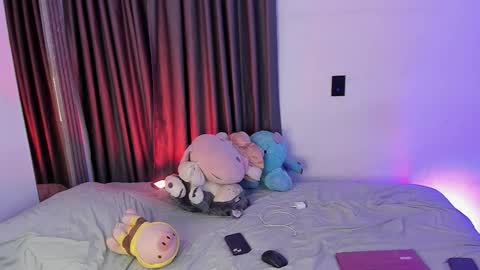 Peyton   online show from 12/03/25, 01:57