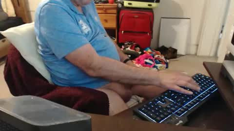 Snapshot of pghhorny2 chatting on 04/28/26, 08:03 pghhorny2 online show from 04/28/26, 08:03