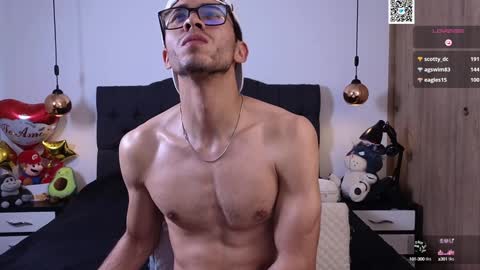 Snapshot of phantom_bigger1 chatting on 01/21/25, 06:12 phantom_bigger1 online show from 01/21/25, 06:12