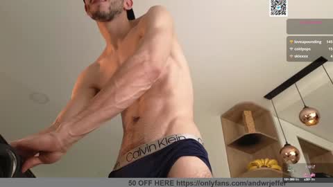 Snapshot of phantom_bigger1 chatting on 02/05/25, 02:26 phantom_bigger1 online show from 02/05/25, 02:26