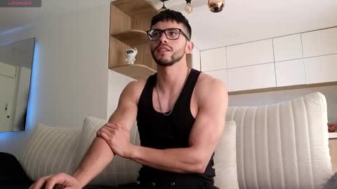 phantom_bigger1 online show from 11/22/25, 02:05