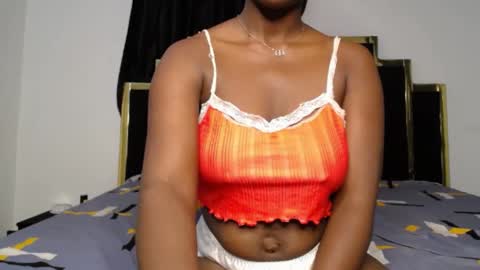 Snapshot of phat_pussylips chatting on 06/11/26, 12:19 tatiana online show from 06/11/26, 12:19