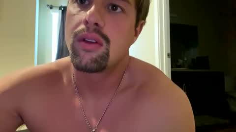 Snapshot of phatasswhiteboyyyy chatting on 04/08/26, 09:04 phatasswhiteboyyyy online show from 04/08/26, 09:04