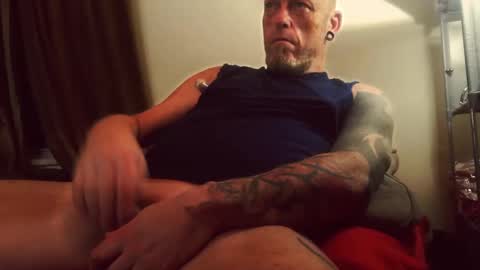 Snapshot of phatboy60660 chatting on 11/03/25, 06:58 phatboy60660 online show from 11/03/25, 06:58