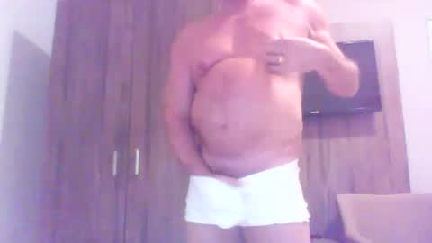 Snapshot of phil279 chatting on 11/12/25, 05:52 Phil online show from 11/12/25, 05:52