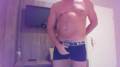 Snapshot of phil279 chatting on 11/14/25, 05:06 Phil online show from 11/14/25, 05:06