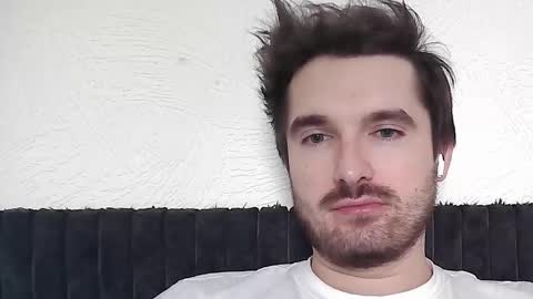 Snapshot of philborison chatting on 01/21/25, 11:24 PhilipBorison online show from 01/21/25, 11:24