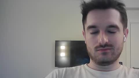 Snapshot of philborison chatting on 02/18/25, 04:48 PhilipBorison online show from 02/18/25, 04:48