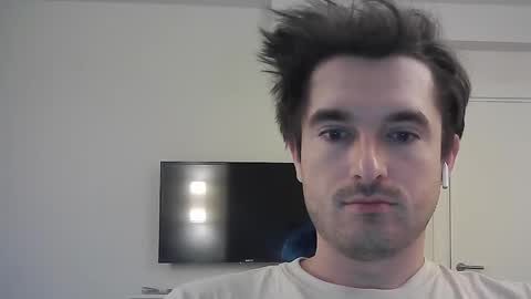 Snapshot of philborison chatting on 09/20/25, 04:35 PhilipBorison online show from 09/20/25, 04:35