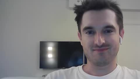 Snapshot of philborison chatting on 10/07/25, 02:58 PhilipBorison online show from 10/07/25, 02:58