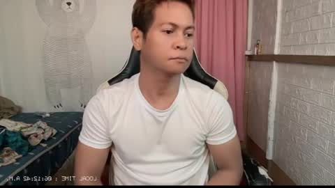 Snapshot of philcummx chatting on 07/06/26, 10:12 PHIL online show from 07/06/26, 10:12