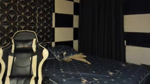 AJ online show from 02/14/25, 10:17