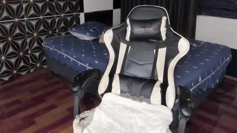 AJ online show from 03/09/25, 03:32