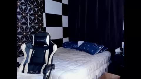 AJ online show from 09/10/25, 02:55