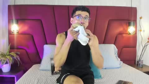 Milo online show from 05/21/26, 11:39