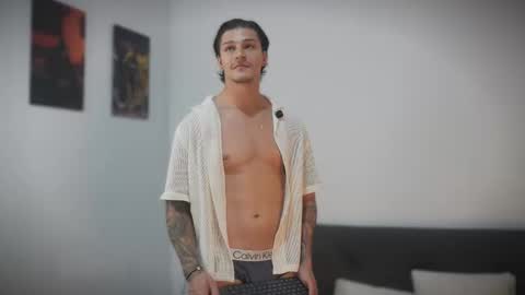 Snapshot of philip_dalton chatting on 10/16/25, 09:49 Philip Dalton online show from 10/16/25, 09:49