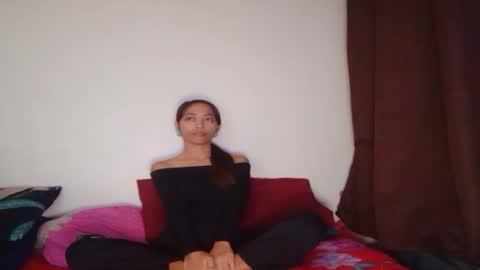 Online at weekends Friday to Sunday online show from 12/28/24, 10:02