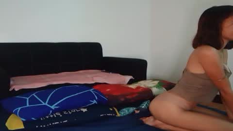 Online at weekends Friday to Sunday online show from 03/11/25, 07:14