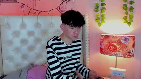 PHILLIP online show from 03/21/26, 06:51