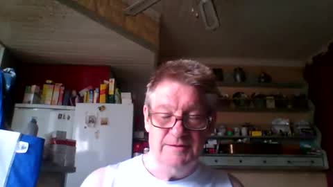 Snapshot of phillboys chatting on 06/10/26, 04:06 phillboys online show from 06/10/26, 04:06