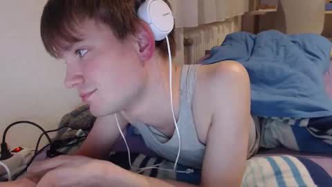 Snapshot of phillip25y chatting on 03/27/26, 03:23 phillip25y online show from 03/27/26, 03:23