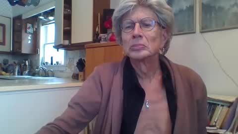 Snapshot of phillipa1023 chatting on 01/18/25, 08:30 phillipa online show from 01/18/25, 08:30