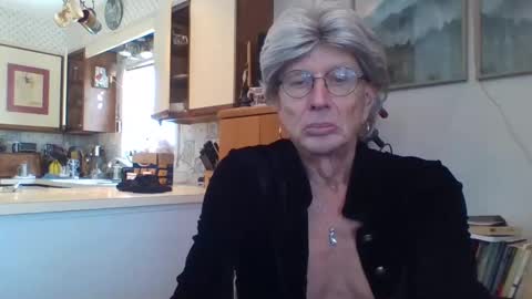 Snapshot of phillipa1023 chatting on 01/22/25, 05:06 phillipa online show from 01/22/25, 05:06