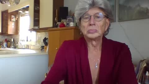 Snapshot of phillipa1023 chatting on 01/26/25, 04:30 phillipa online show from 01/26/25, 04:30