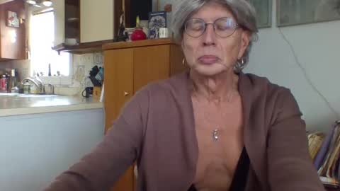 Snapshot of phillipa1023 chatting on 01/30/25, 06:21 phillipa online show from 01/30/25, 06:21