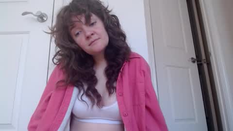 sophie online show from 01/29/25, 05:02