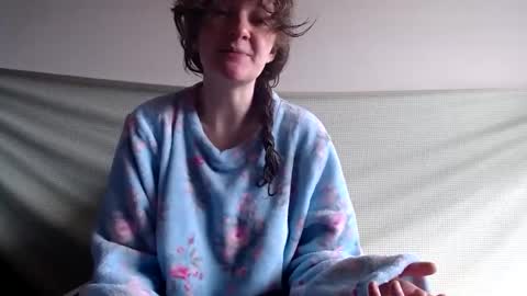 sophie online show from 03/09/25, 02:32