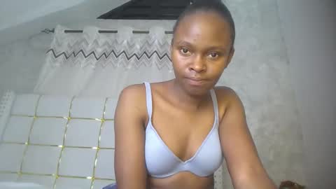 phoebe online show from 02/16/26, 08:05