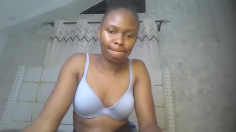 phoebe online show from 02/25/26, 07:23