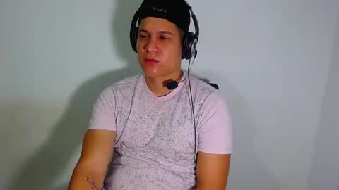 AdnierGnz online show from 03/09/25, 04:22