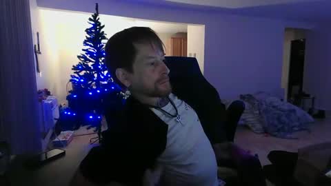 Snapshot of phrostdd chatting on 12/20/25, 11:45 FrankenDaddy online show from 12/20/25, 11:45