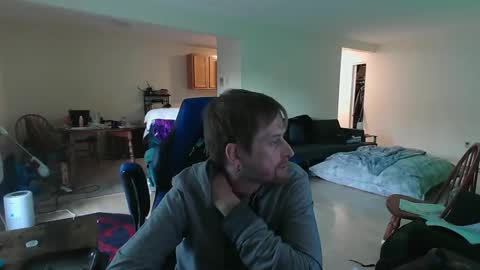 Snapshot of phrostdd chatting on 05/11/26, 11:24 FrankenDaddy online show from 05/11/26, 11:24