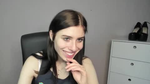 Snapshot of pia_desire chatting on 11/02/25, 07:44 P I A online show from 11/02/25, 07:44