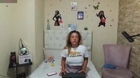 Snapshot of piaboquitasuave chatting on 03/11/26, 03:18 PIA BOQUITA SUAVE online show from 03/11/26, 03:18